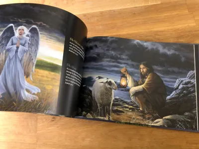 Hardback Coffee Table Art Book, photo 3